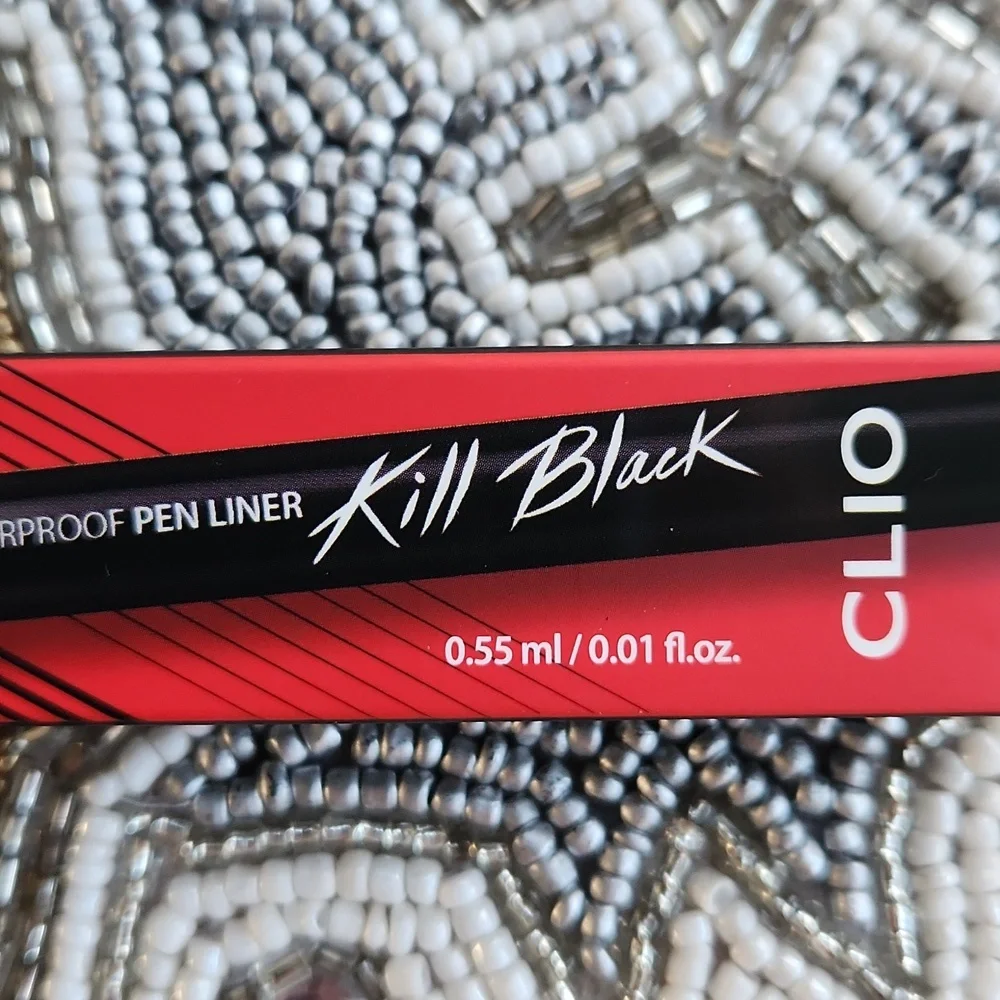 Clio Superproof Pen Liner in Black
